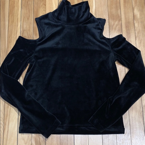 Zara Tops - Zara Knit Mock Neck Cold Shoulder